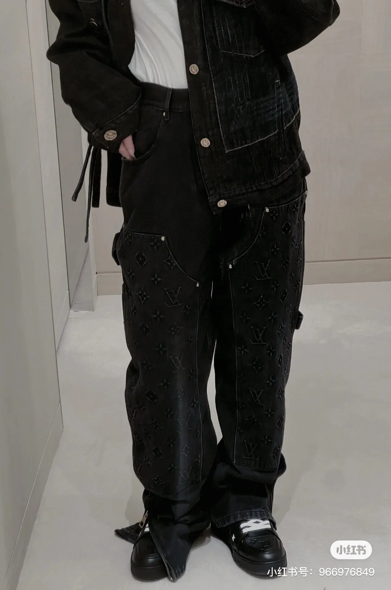 Louis Vuitton/Louis Vuitton presbyopic embossed washed jeans